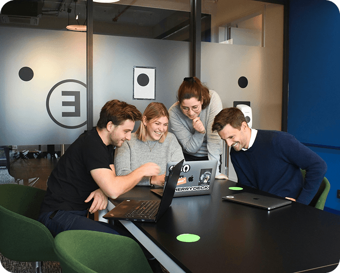 Hitasan team collaborating